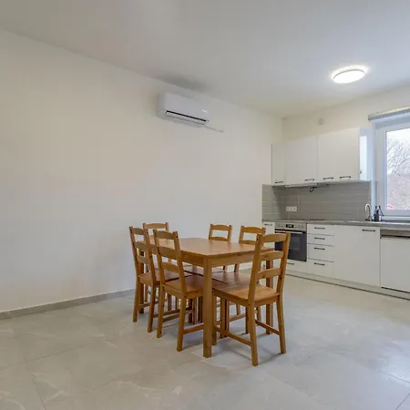 Gardencity Apartman *
